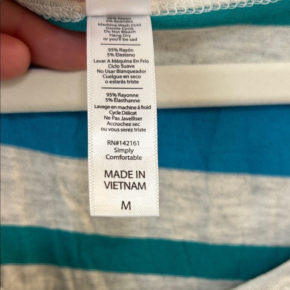 LuLaRoe Teal and White Striped Short Sleeve Top Classic tee size medium New! - Picture 5 of 5